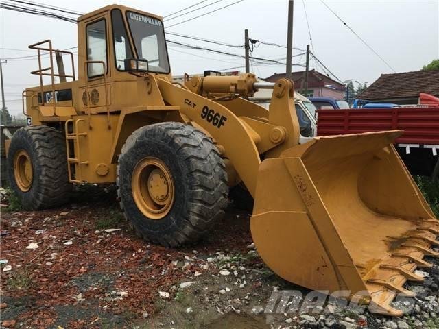 CAT 966 F لوادر بعجل