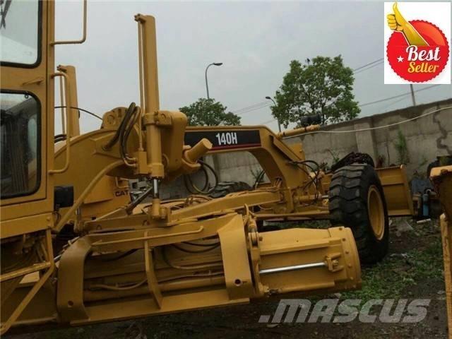 CAT 140 H معدات تمهيد الطرق
