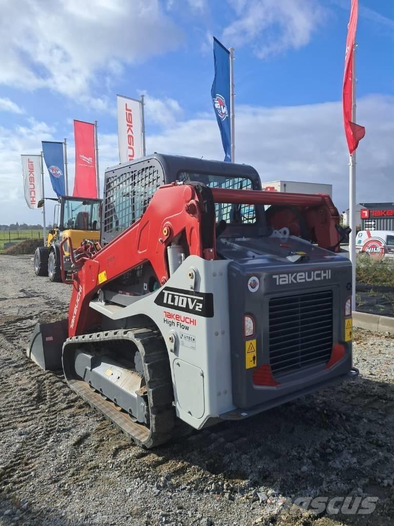 Takeuchi TL10 V2 لوادر زحافة