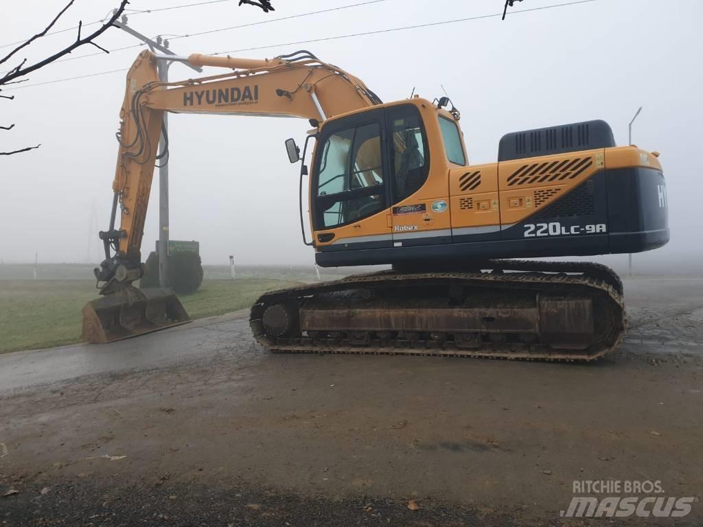 Hyundai R 220 LC-9A حفارات زحافة