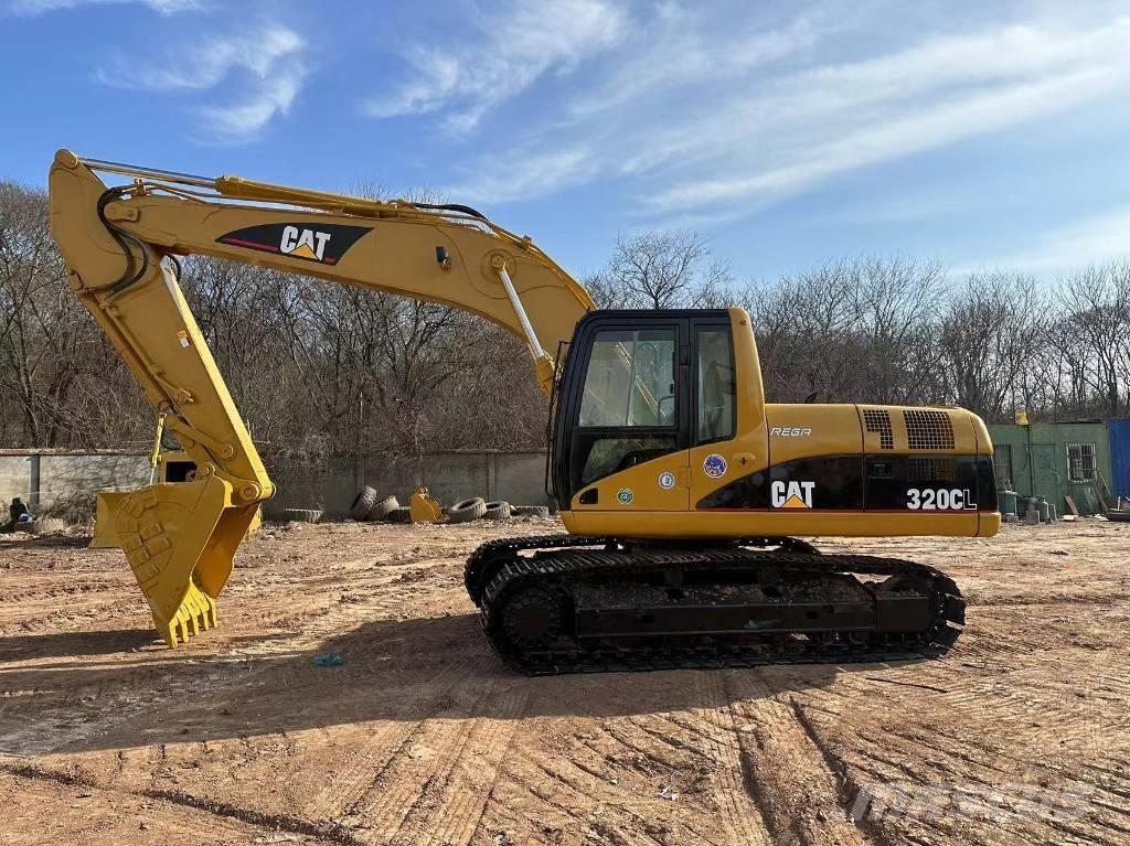 CAT 320 C L حفارات زحافة