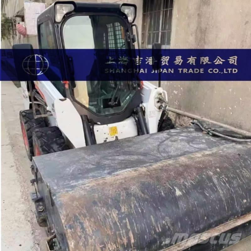 Bobcat S 550 لوادر انزلاقية التوجيه