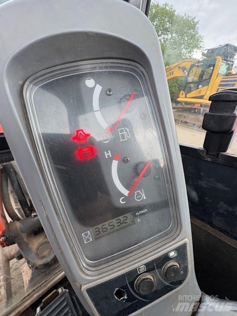 Kubota U 27-4 حفارات صغيرة أقل من 7 طن (حفارات صغيرة)