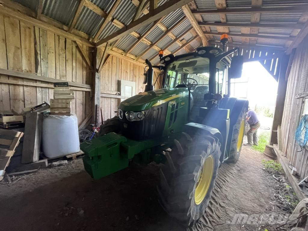 John Deere 6110M الجرارات