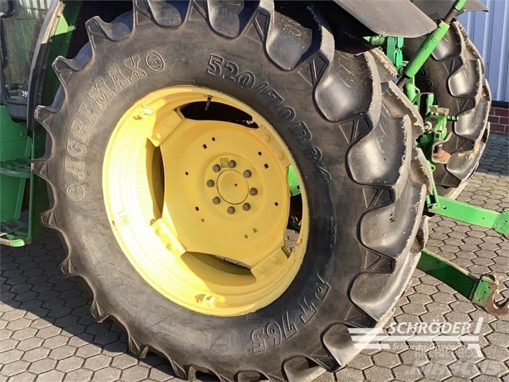 John Deere 6200 الجرارات