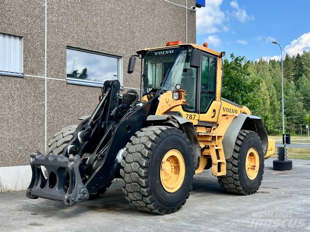 Volvo L 120 F لوادر بعجل