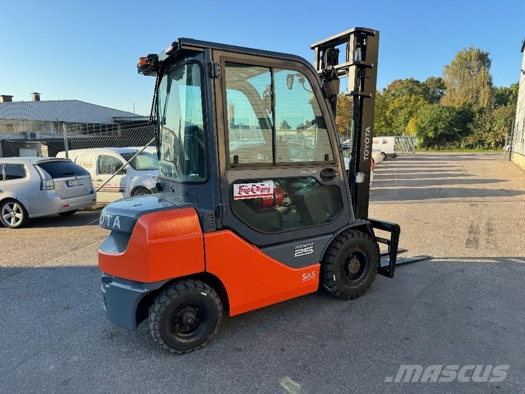 Toyota 02-8FDF25 شاحنات الديزل