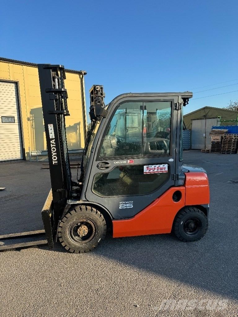 Toyota 02-8FDF25 شاحنات الديزل