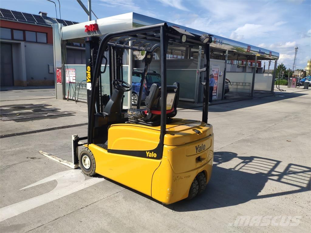 Yale ERP16 VT شاحنات ذات رافعات شوكية تعمل بالكهرباء