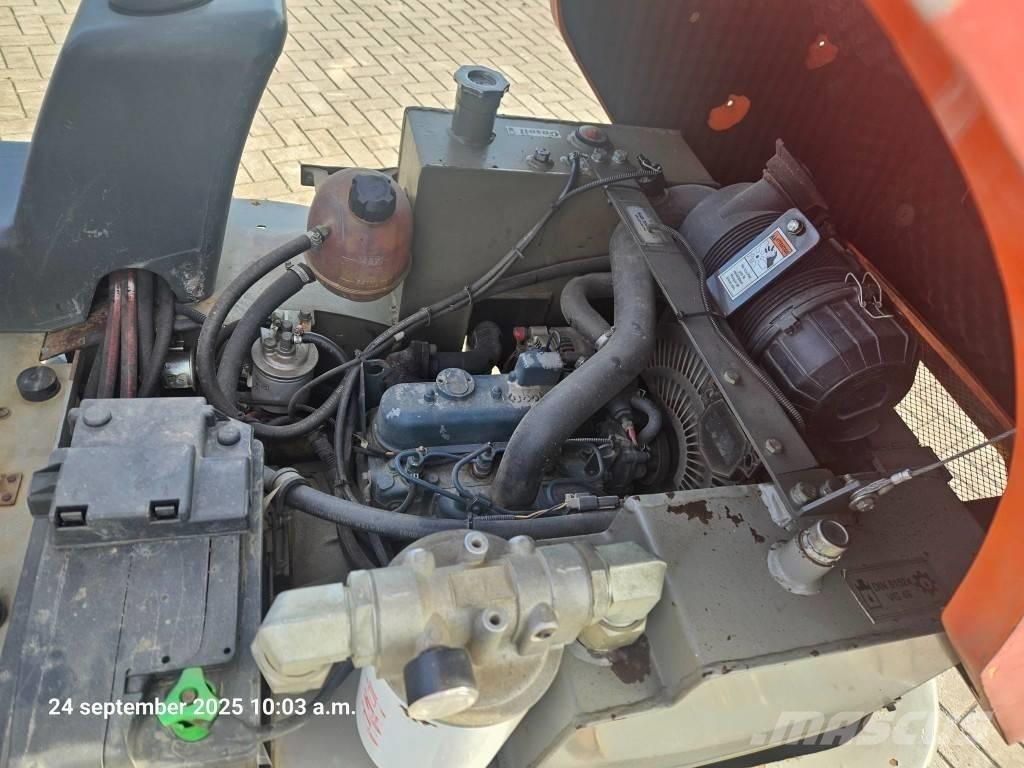 Ausa D 120 AH G عربات نقل قلابة للمواقع