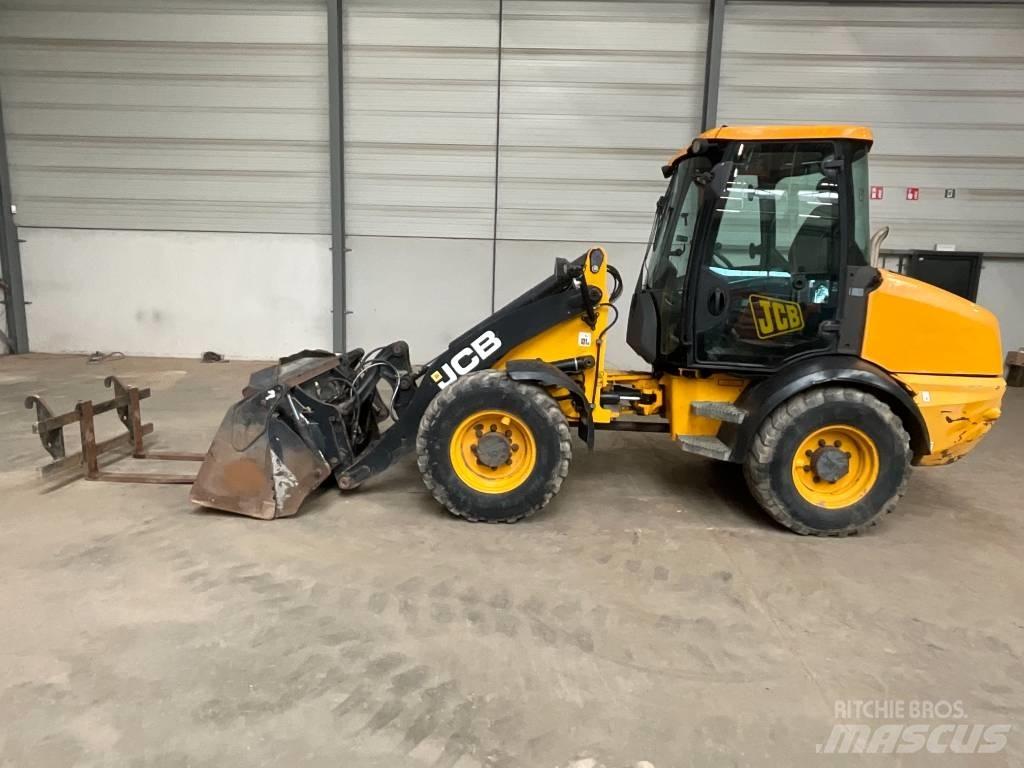 JCB 409 لوادر بعجل