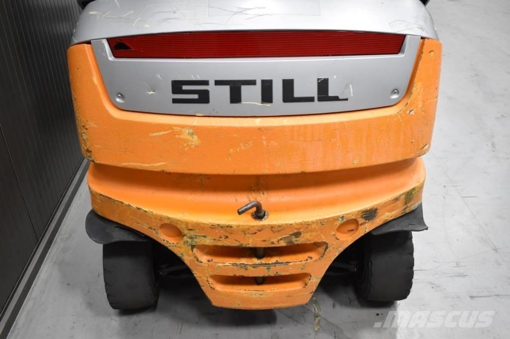 Still RX 60-35 شاحنات ذات رافعات شوكية تعمل بالكهرباء