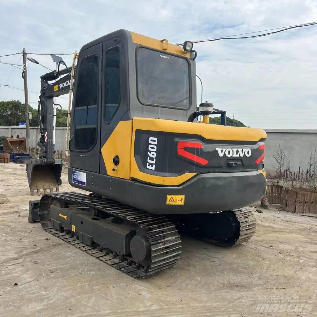 Volvo EC60D حفارات زحافة