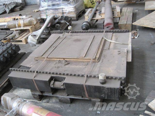 Liebherr A 954 مناولات المخلفات / مناولات صناعية