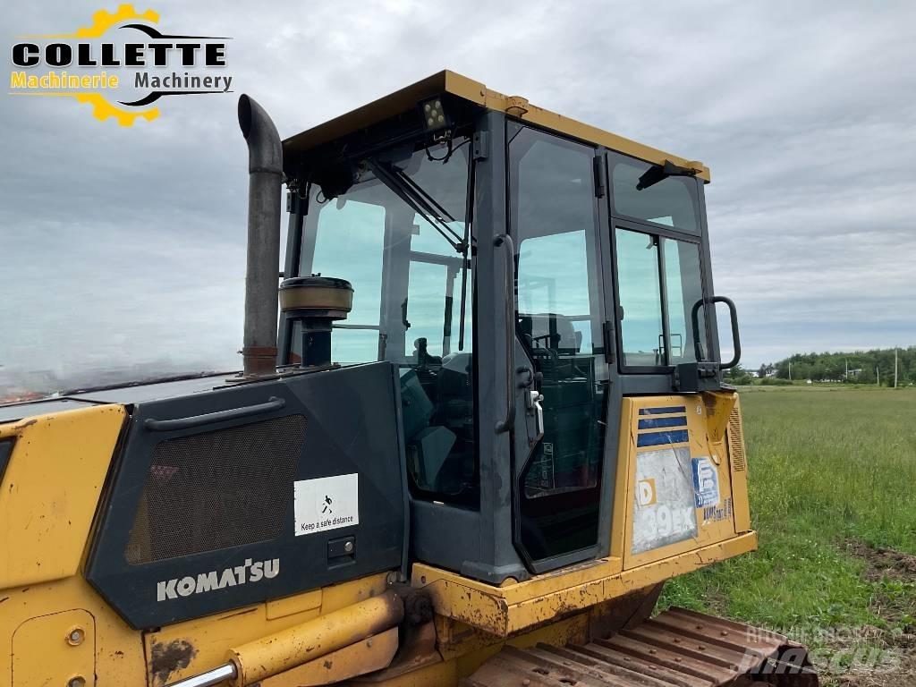 Komatsu D 39 EX-21 A بلدوزرات مجنزرة