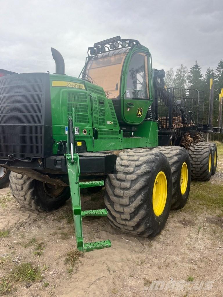 John Deere 1910G شاحنات