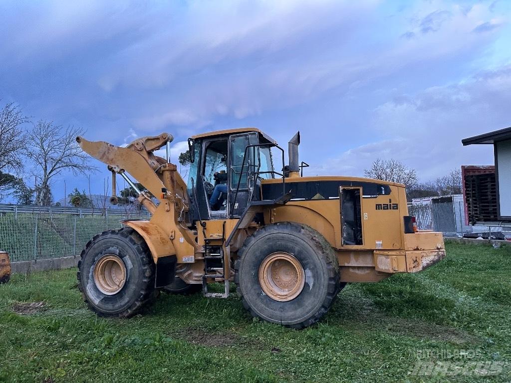 CAT 972 G II لوادر بعجل