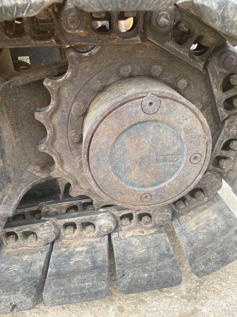 Komatsu PC80MR-5E0 حفارات وسط 7 طن - 12 طن