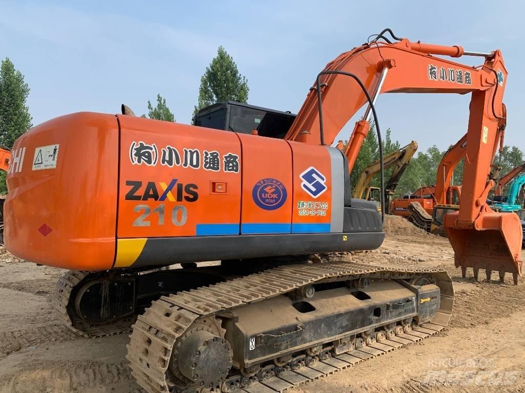 Hitachi ZX210G حفارات زحافة