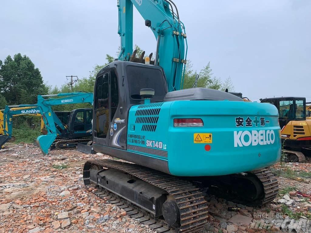 Kobelco SK 140 حفارات وسط 7 طن - 12 طن