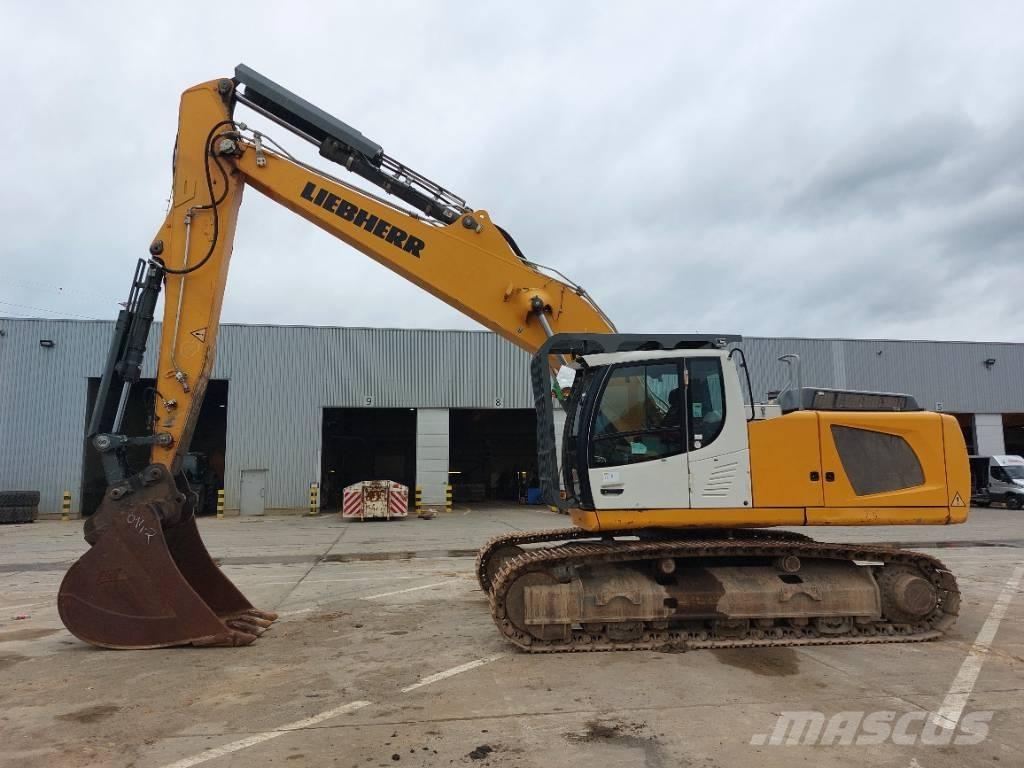 Liebherr R 936 LC حفارات زحافة