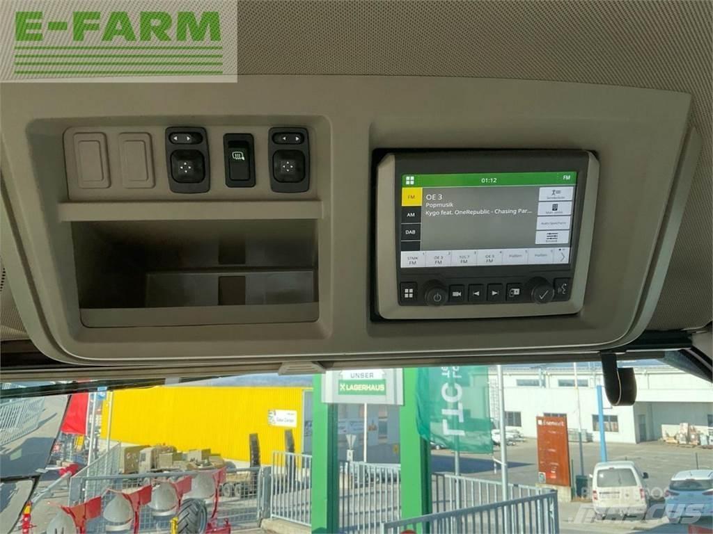 John Deere 8R 410 الجرارات