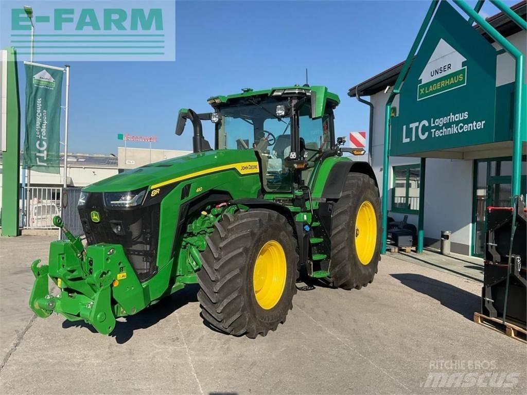 John Deere 8R 410 الجرارات