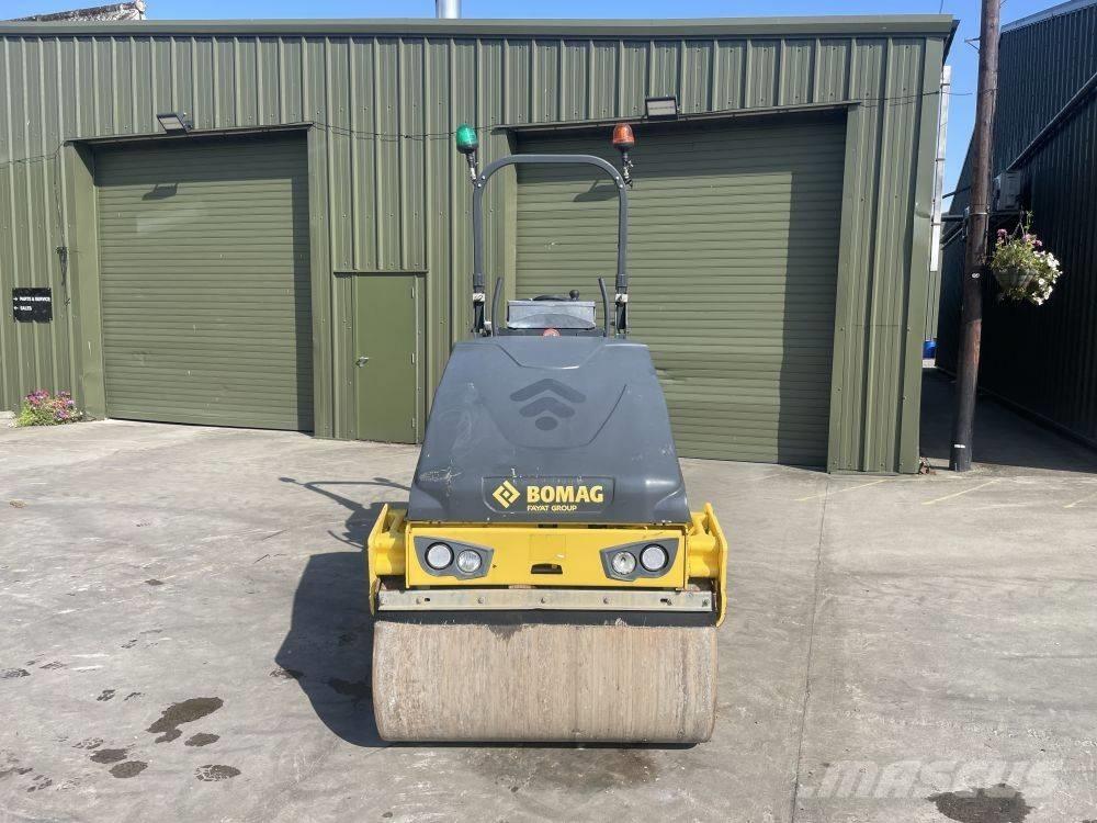 Bomag BW 120 AD مداحل ثنائية الاسطوانة