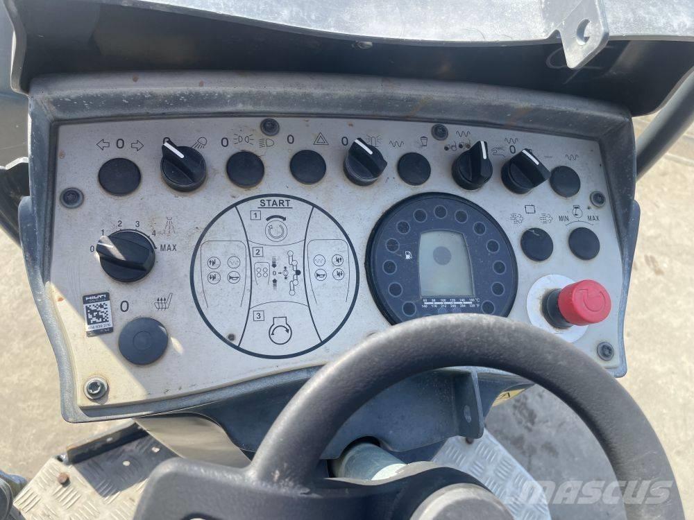 Bomag BW 120 AD مداحل ثنائية الاسطوانة