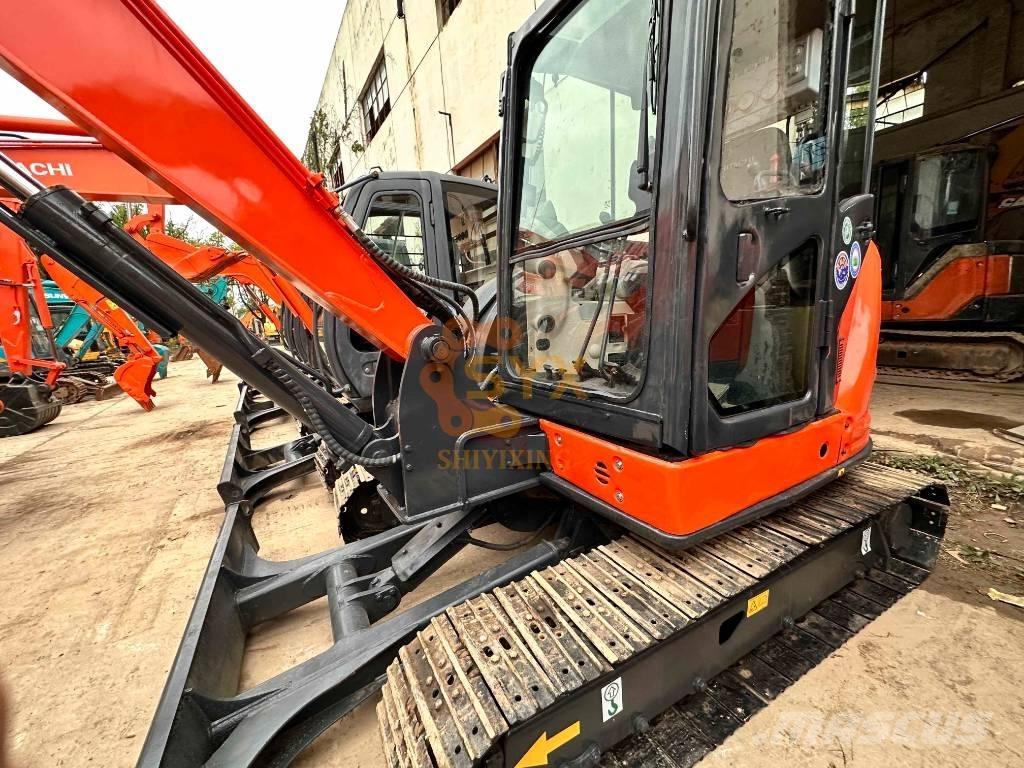 Hitachi ZX 68USR-5A حفارات صغيرة أقل من 7 طن (حفارات صغيرة)