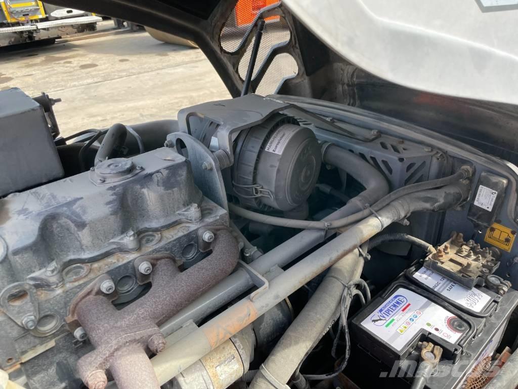 Hamm HD 10 VV مداحل ثنائية الاسطوانة