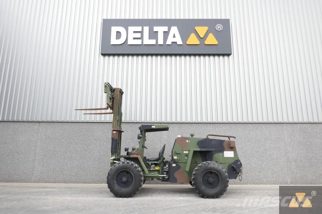 CASE M4K Ex-army شاحنات الطرق الوعرة