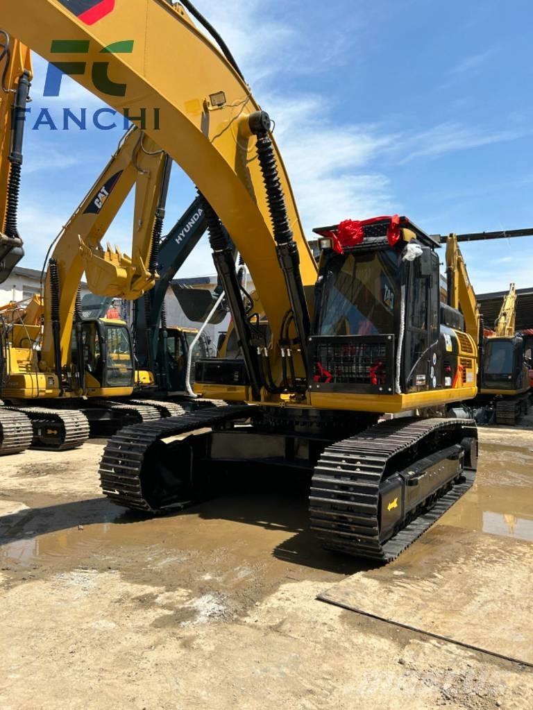 CAT 336d2 حفارات زحافة