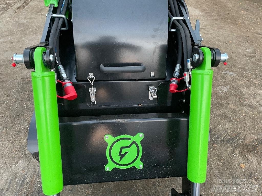 Kovaco Mini Z 400 حفارات صغيرة أقل من 7 طن (حفارات صغيرة)