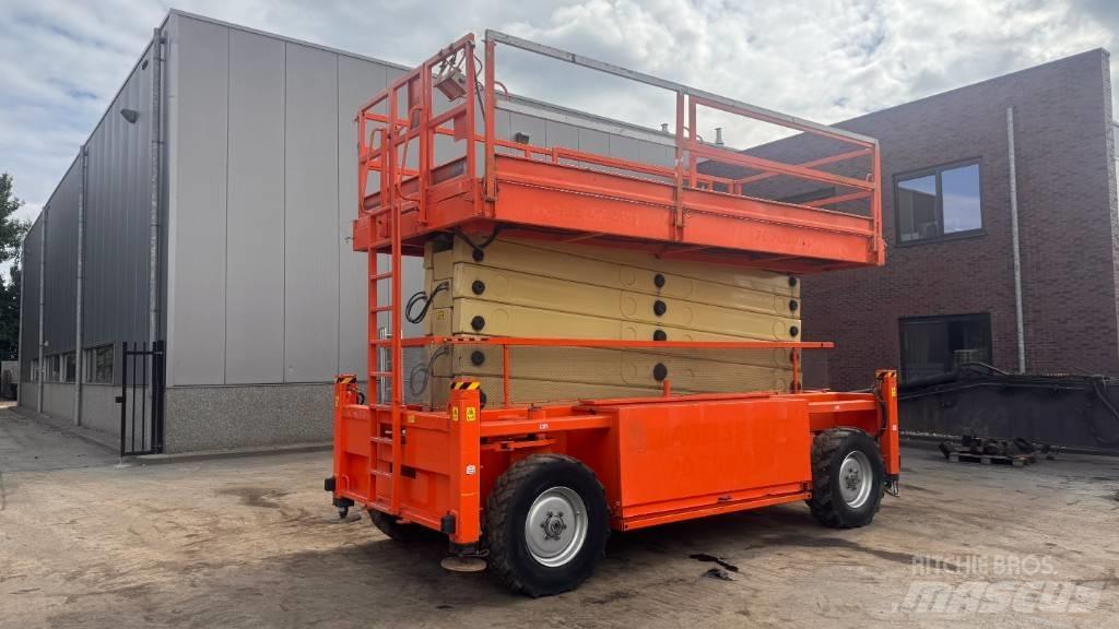 JLG 245-25 رافعات مقصية الشكل
