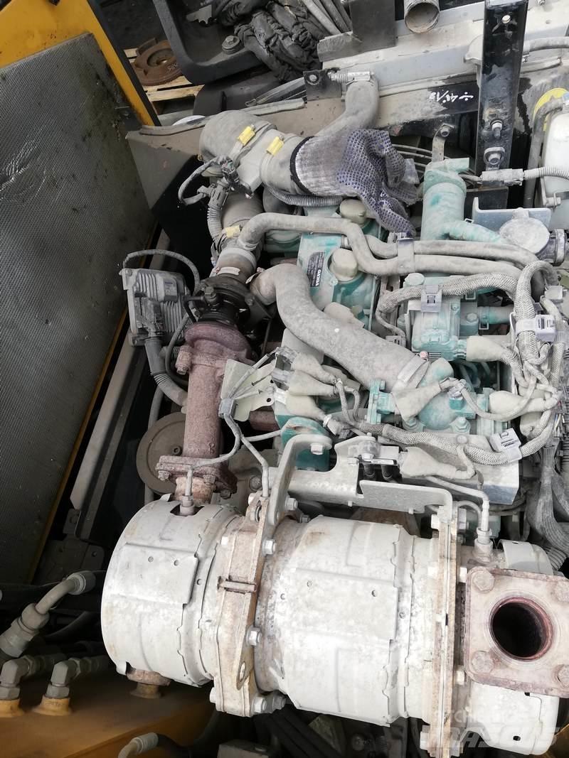 Volvo BM ECR88 D الجرارات