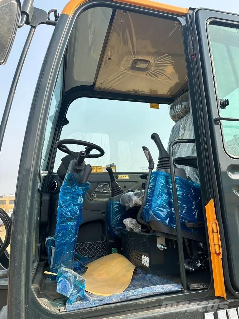 Hyundai 60 W حفارات بعجل