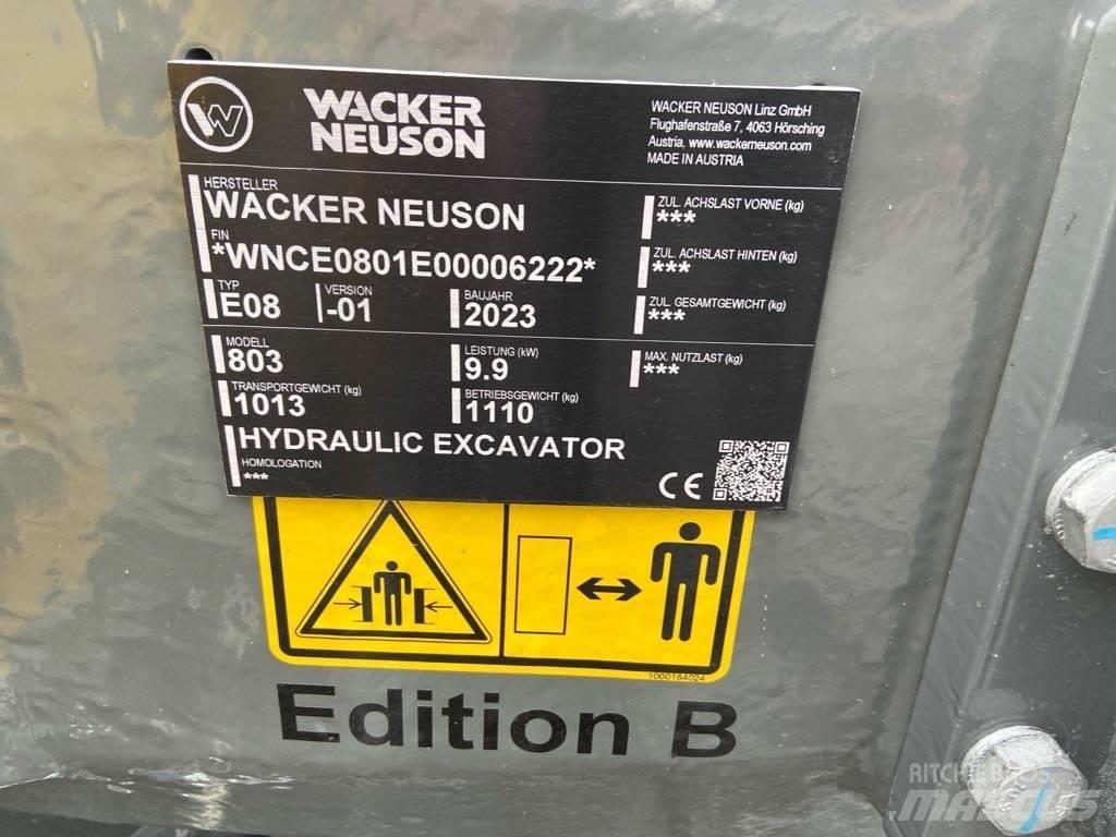 Wacker Neuson 803 حفارات زحافة