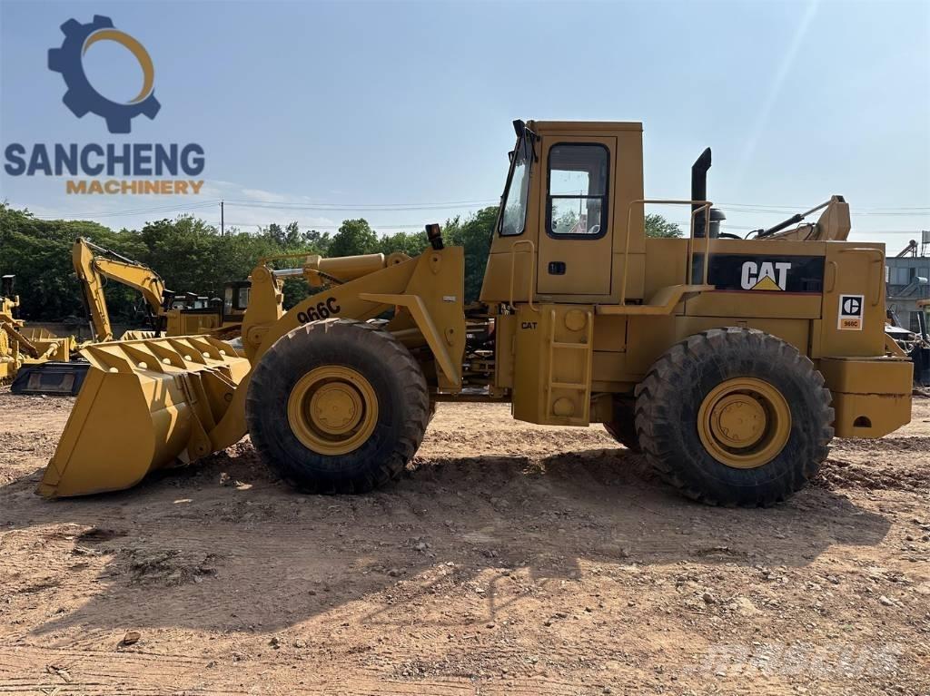 CAT 966 C لوادر بعجل