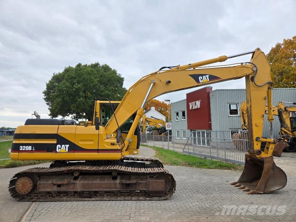 CAT 320BL حفارات زحافة