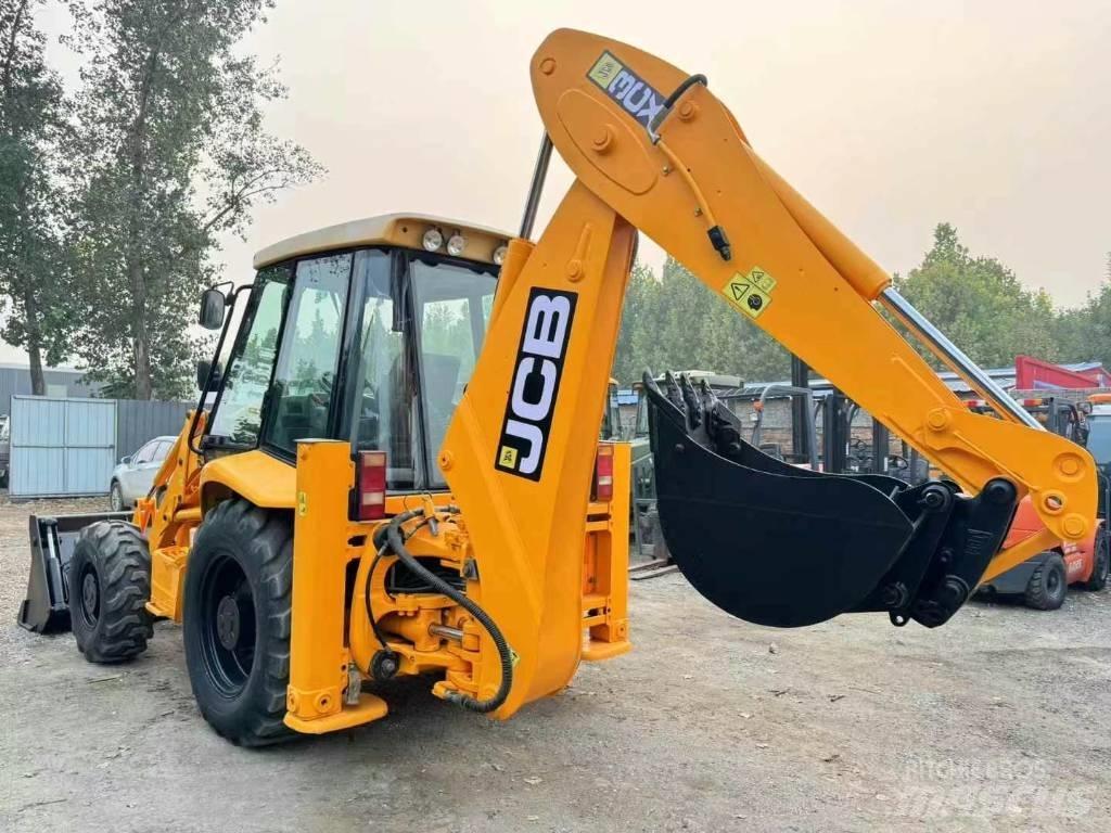 JCB 3 CX لوادر ذات جرافات عكسية