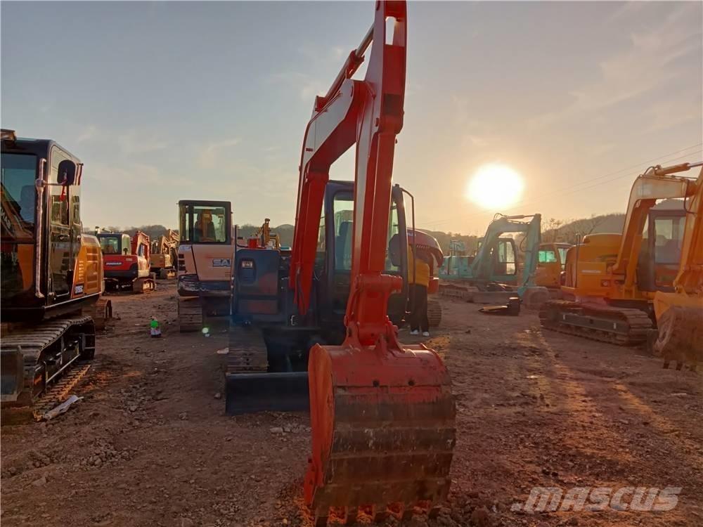 Hitachi ZX60 حفارات صغيرة أقل من 7 طن (حفارات صغيرة)