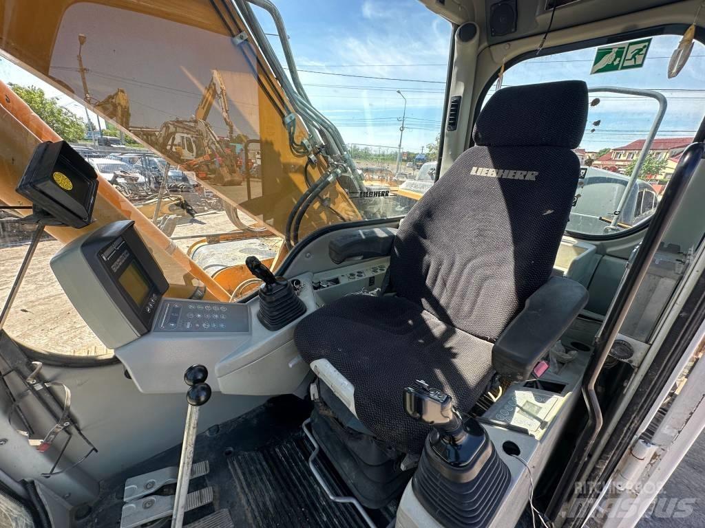 Liebherr R 906 LC حفارات زحافة