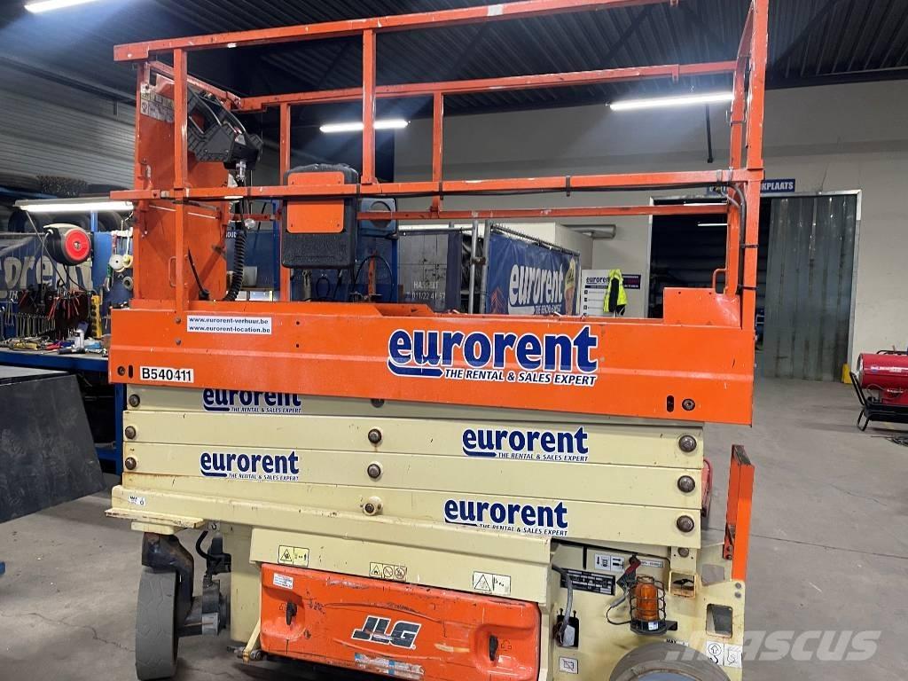 JLG 2632 ES رافعات مقصية الشكل