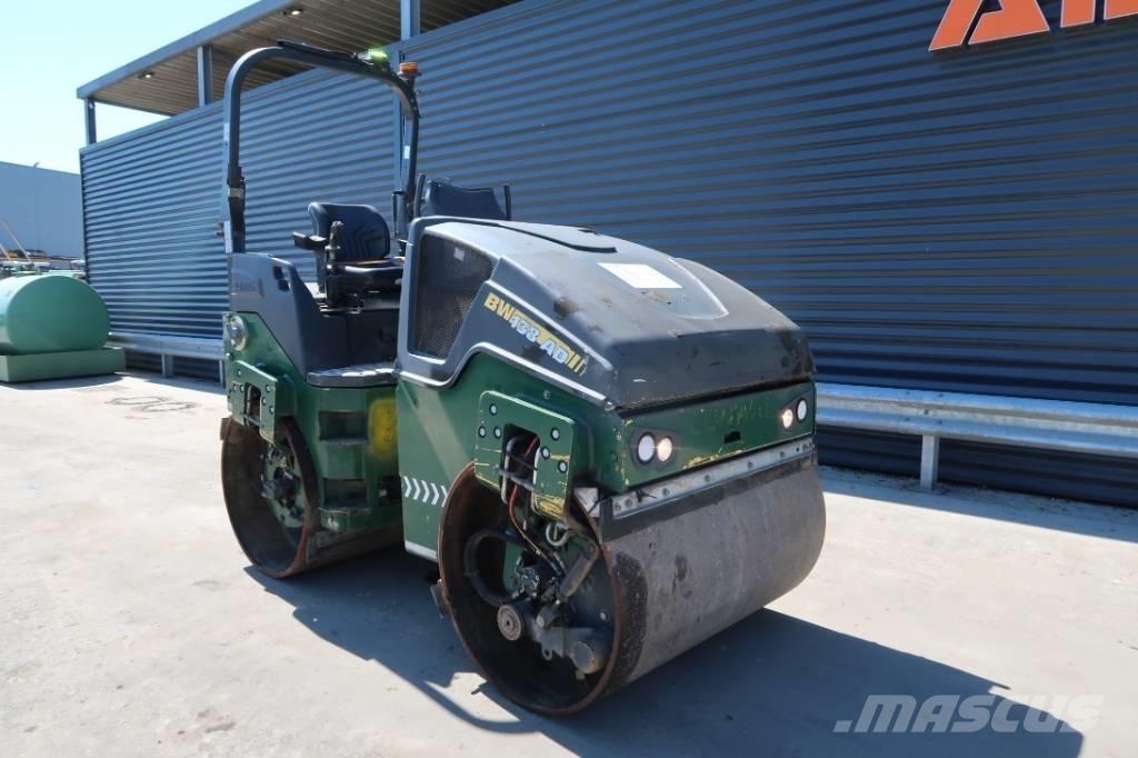 Bomag BW 138 AD-5 مداحل ثنائية الاسطوانة