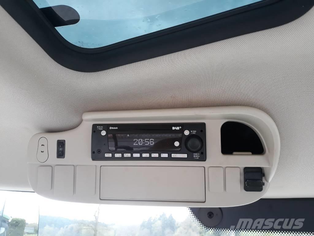 John Deere 6120 R الجرارات