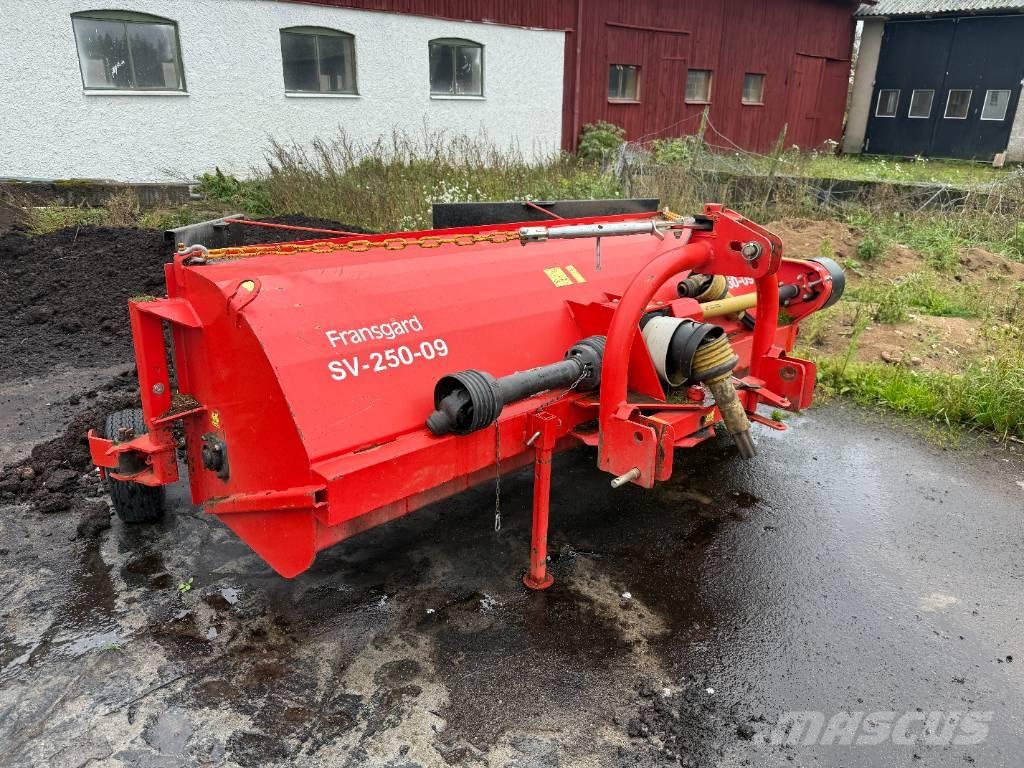 Fransgård SV 250-09 مكابس وميبسات التبن