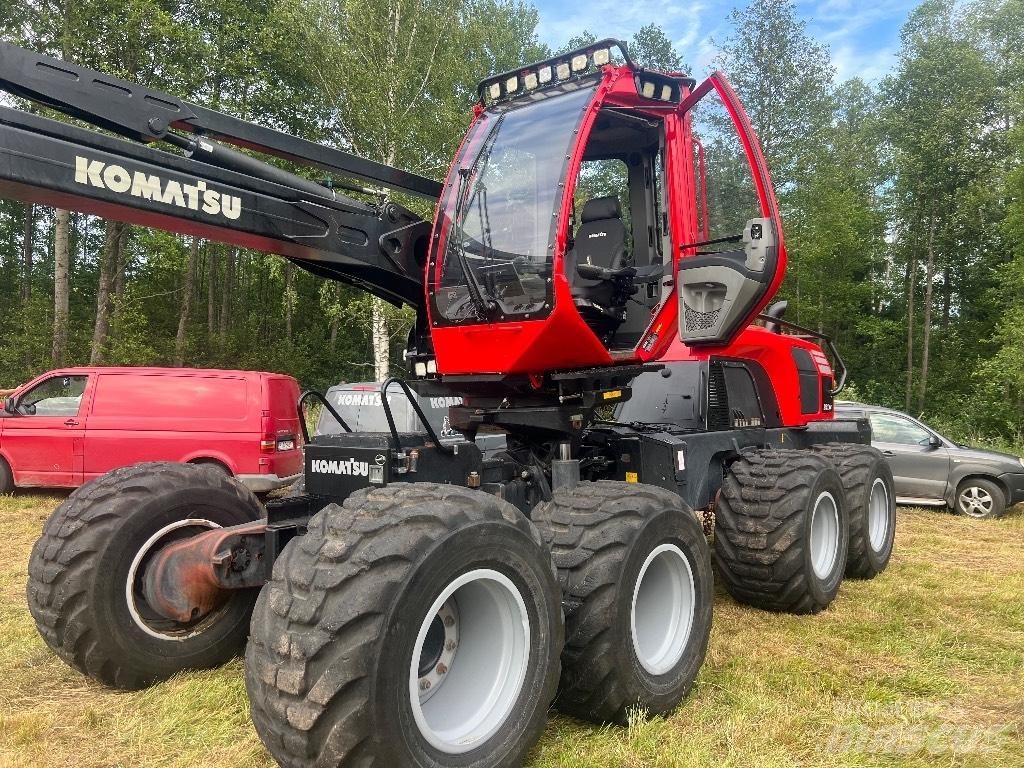 Komatsu 931 XC حصادات