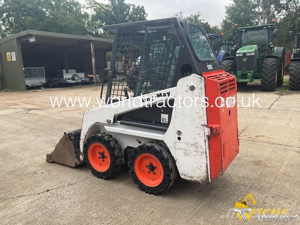 Bobcat S 70 لوادر انزلاقية التوجيه