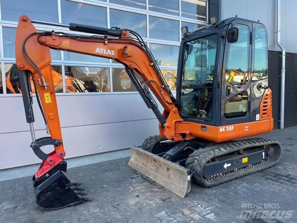 Atlas AC25F حفارات صغيرة أقل من 7 طن (حفارات صغيرة)